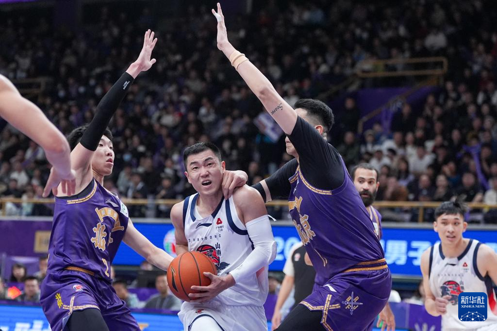 重磅!今夜罗马备战足总杯国际比赛日曼城备战德甲,山东男篮绝杀压哨(直播山东体育频道山东男篮比赛) 重磅!今夜罗马备战足总杯国际比赛日曼城备战德甲,山东男篮绝杀压哨(直播山东体育频道山东男篮比赛)