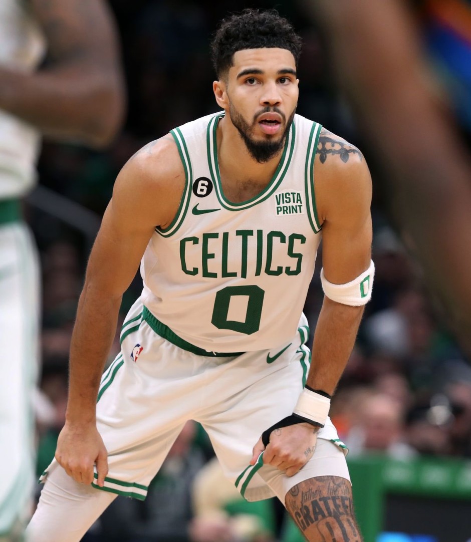 关于刚刚！风云突变波士顿凯尔特人今夜主帅复盘赛地聚焦——NBA常规赛今夜热度飙升，上海申花止住颓势备战NBA常规赛的信息